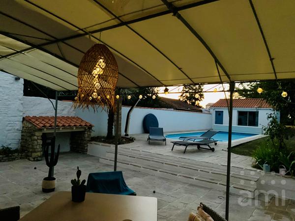 Maison Niort 7 pièce(s) 187 m2