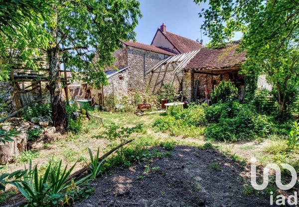 Maison traditionnelle 8 pièces de 240 m² à Dammartin-sur-Tigeaux (77163)