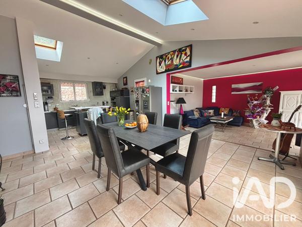 Maison à vendre 5 pièces 130 m² Cuers