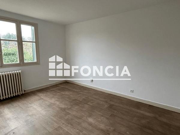 Location Appartement 2 pièces 47.38 m² - 63 AVENUE DES SPORTS Semeac 65600