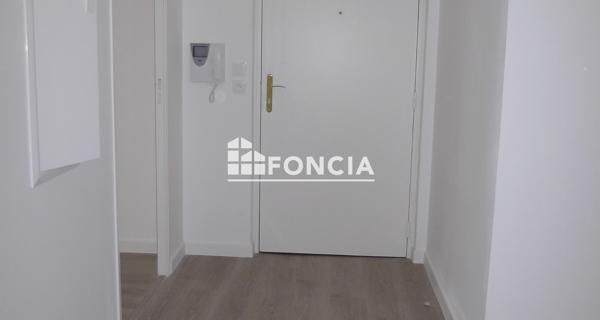 Location Appartement 3 pièces 64.38 m² - ÉTampes 91150