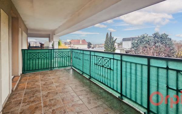 Appartement à vendre    2 pièces • 65 m2 Saint-Gratien