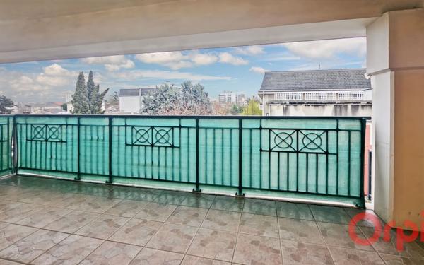 Appartement à vendre    2 pièces • 65 m2 Saint-Gratien