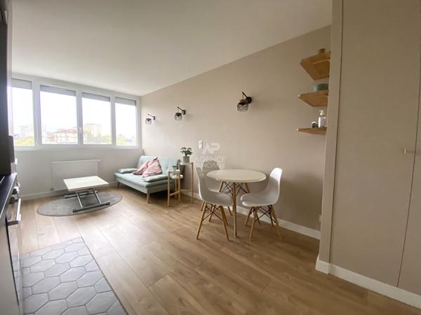 Appartement Nanterre 2 pièce(s) 29 m2 €232 000 ** - Référence 15308