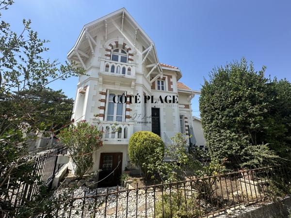PONTAILLAC - VILLA BELLE EPOQUE VUE OCEAN AU PIED DE LA PLAGE- AU PRIX DE 1 199 000 € FAI