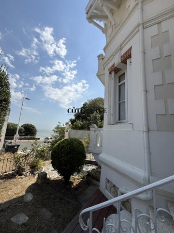 PONTAILLAC - VILLA BELLE EPOQUE VUE OCEAN AU PIED DE LA PLAGE- AU PRIX DE 1 199 000 € FAI