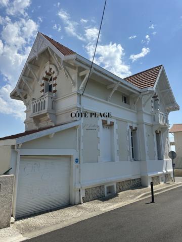PONTAILLAC - VILLA BELLE EPOQUE VUE OCEAN AU PIED DE LA PLAGE- AU PRIX DE 1 199 000 € FAI