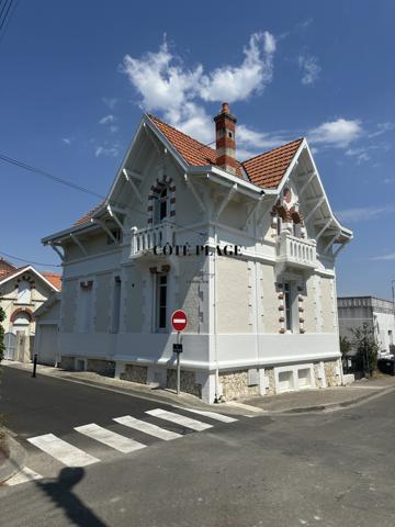 PONTAILLAC - VILLA BELLE EPOQUE VUE OCEAN AU PIED DE LA PLAGE- AU PRIX DE 1 199 000 € FAI