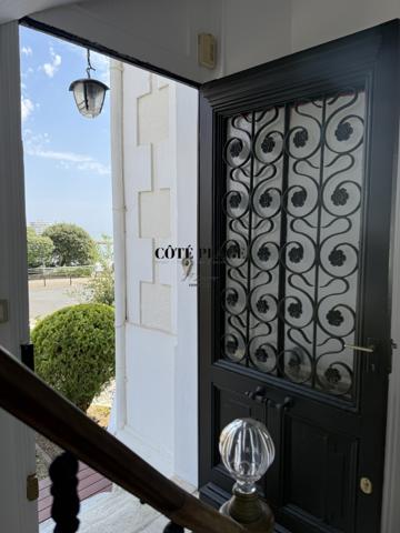 PONTAILLAC - VILLA BELLE EPOQUE VUE OCEAN AU PIED DE LA PLAGE- AU PRIX DE 1 199 000 € FAI