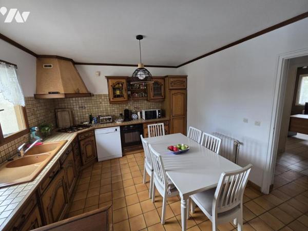 QUARTIER PAVILLONAIRE PROCHE DU RER C ET DES ECOLES