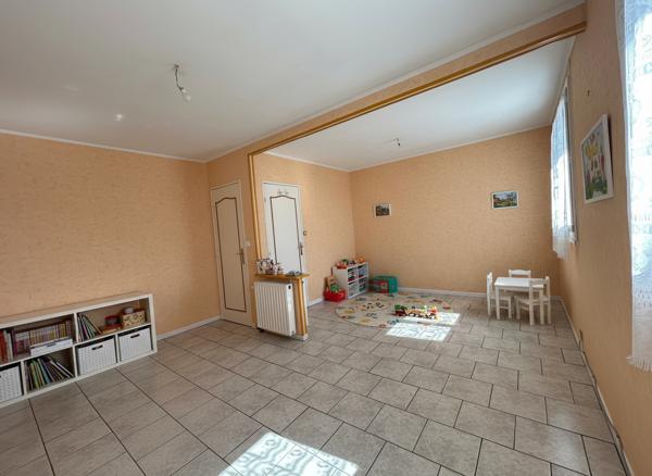 Maison Morancez 8 pièce(s) 155 m2