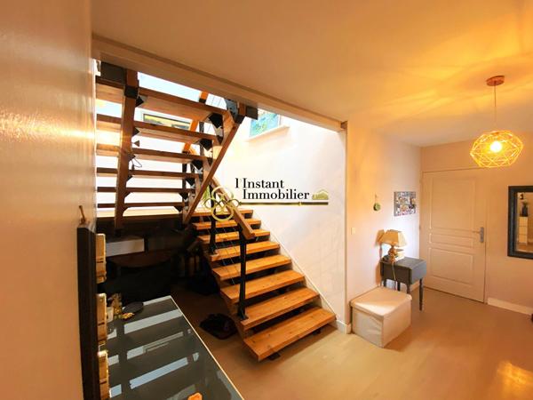 SANTEC -MAISON ATYPIQUE AUX VOLUMES GÉNÉREUX À PROXIMITÉ DES PLAGES