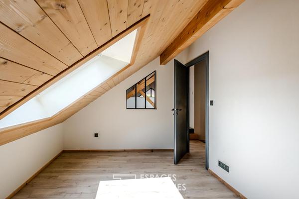 Maison contemporaine bois et lumière aux portes de Genève