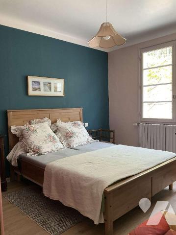 A VENDRE : Maison de village (SOUILLAC - 46) en bon état sur 451m² de terrain comprenant en rez...