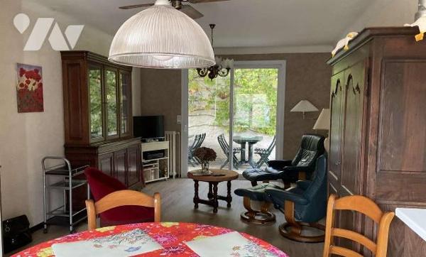 A VENDRE : Maison de village (SOUILLAC - 46) en bon état sur 451m² de terrain comprenant en rez...