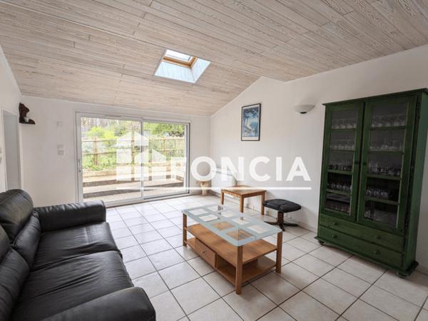 Location Maison 5 pièces 112.06 m² - 4 Bel Air Domfront En Champagne 72240