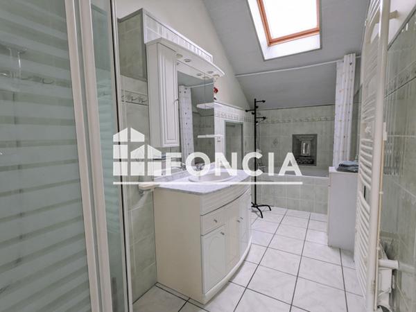 Location Maison 5 pièces 112.06 m² - 4 Bel Air Domfront En Champagne 72240