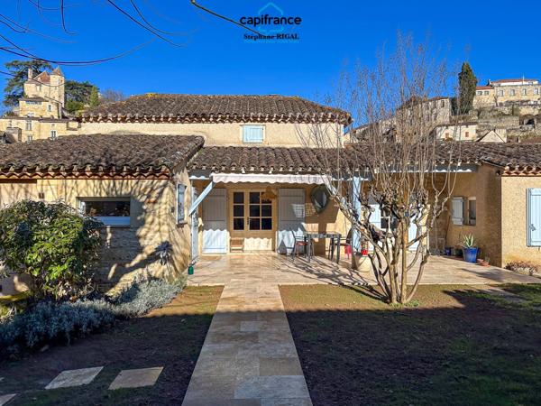 Maison à vendre 7 pièces PUY L'EVEQUE (46) Maison + maison d'amis + grange sur terrain de 953m2