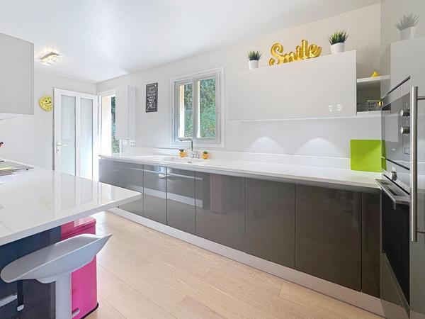 Maison à vendre  4 pièces - 90,50 m2 LA CROIX VALMER - 83