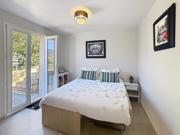 Maison à vendre  4 pièces - 90,50 m2 LA CROIX VALMER - 83