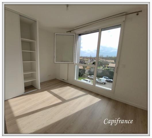 Appartement 4 chambres, terrasse, parking, VILLENAVE D'ORNON (33)