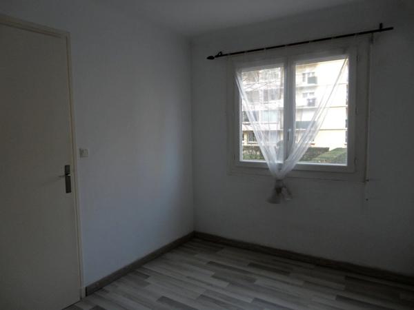 Dpt Pyrénées Orientales (66), à vendre PERPIGNAN appartement 3 pièces 67 m² Résidence avec parking