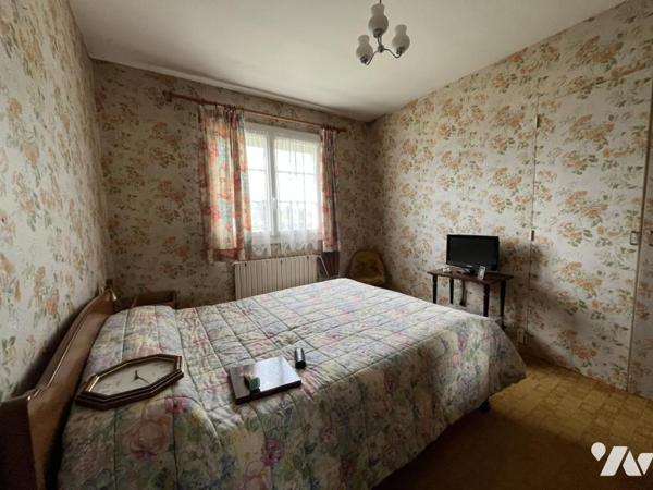 SAINT MICHEL CHEF CHEF, au calme d'un lieu-dit, maison aux beaux volumes