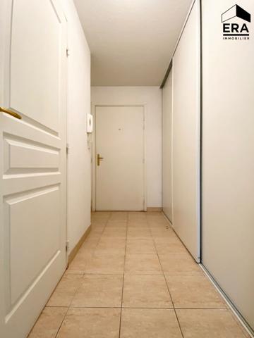 2 PIECES AVEC JARDIN ET PISCINE