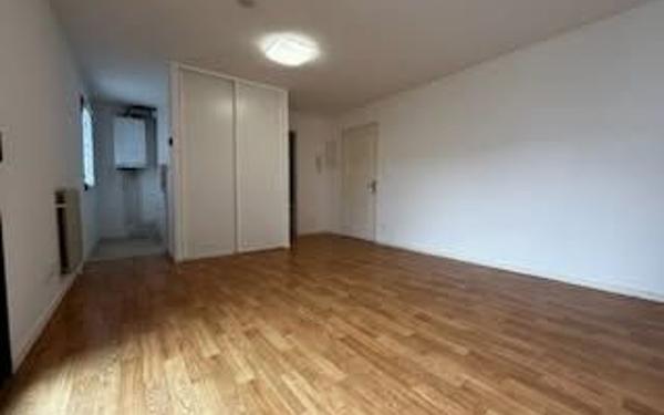 Appartement à vendre    1 pièce •  Mont-de-Marsan