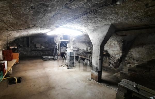 BAR-RESTAURANT   MURS ET FONDS - Brienon-sur-Armançon