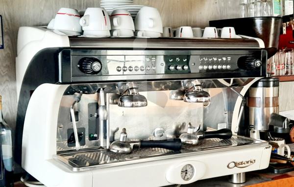 BAR-RESTAURANT   MURS ET FONDS - Brienon-sur-Armançon