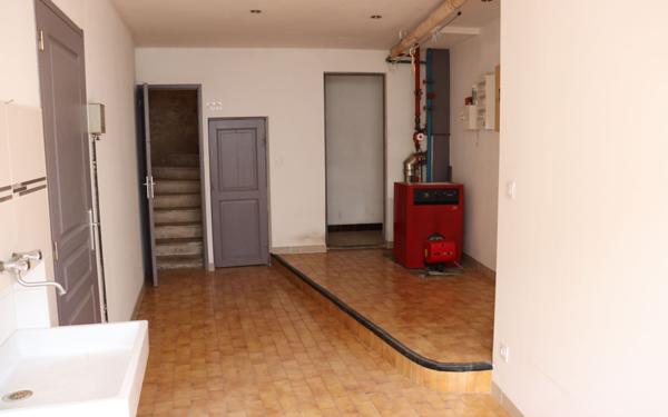 Maison à louer    4 pièces •  Gy-l'Évêque