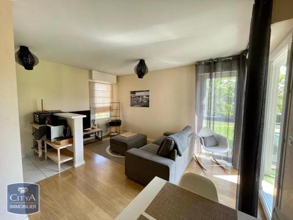 Appartement à louer 2 pièces 37.74m² Laval (53000)