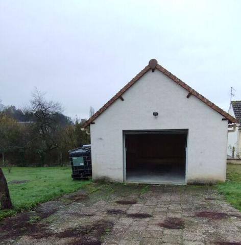 PREUILLY SUR CLAISE ! Idéalement située à proximité immédiate des commerces, des écoles et de l'ensemble des services ! [REF. 6807]
