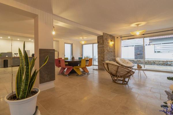 Maison Hendaye 7 pièce(s) 188 m2