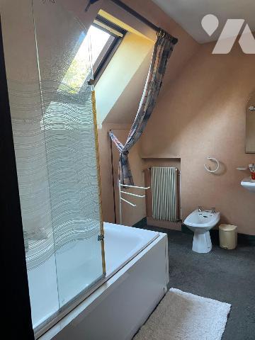 Maison de 140 m2 sur un terrain de 5459 m2 en centre ville de Domfront en poiraie