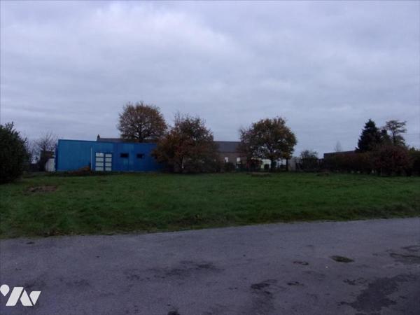 CARENTOIR CENTRE, terrain plat non-viabilisé de 425 m².