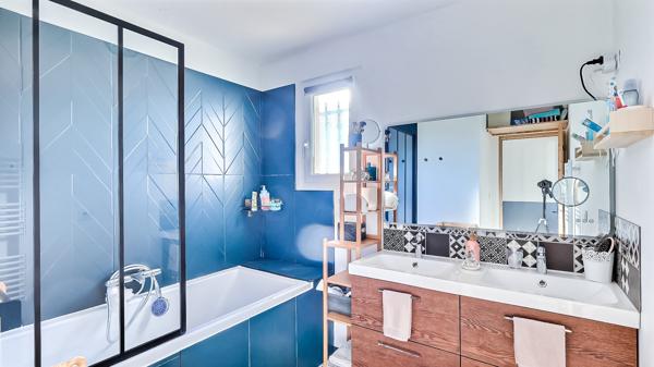 Maison 4 pièces - 99 m² Exclusivité efficity