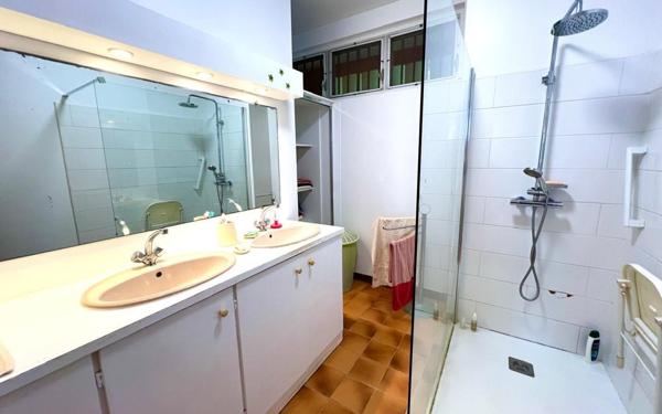 Maison à vendre    4 pièces •  Cayenne