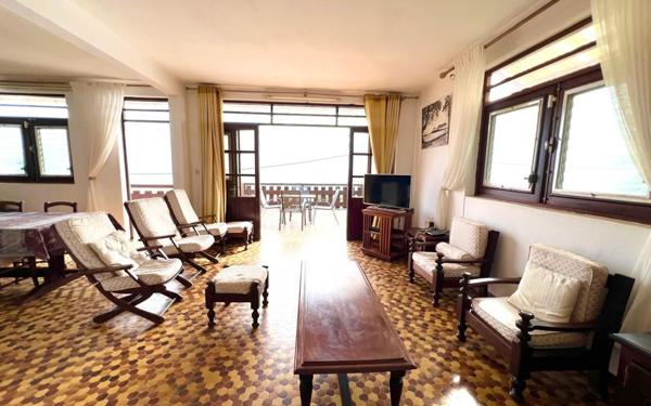 Maison à vendre    4 pièces •  Cayenne