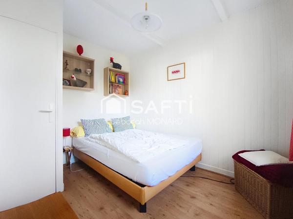 MAISON FAMILIALE - PISCINE - SAINT MEDARD EN JALLES