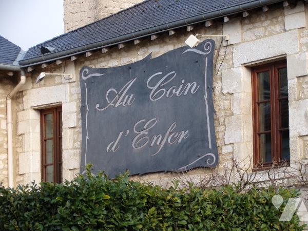 Ensemble immobilier à usage mixte et Fonds de Commerce :
Restaurant,  gîte, Tabac et FDJ