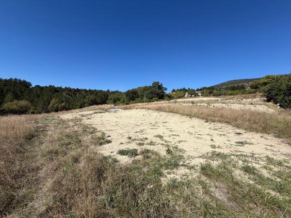 Terrain viabilisé – Vue montagne – Bevons