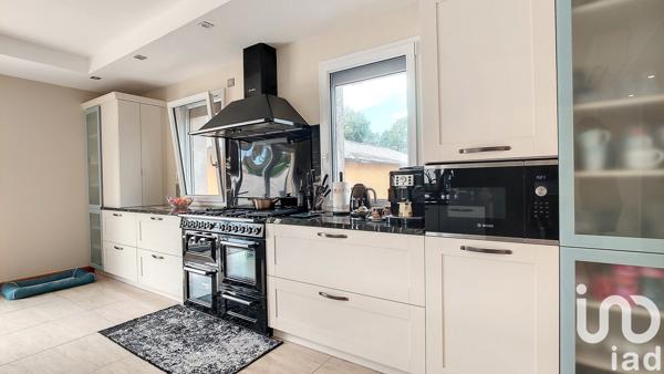 Domaine 11 pièces de 345 m² à Autun (71400)