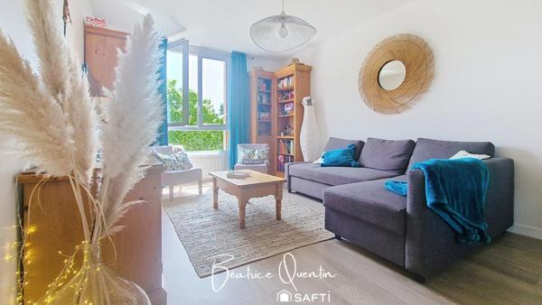 Maison de ville lumineuse avec jardin et garage