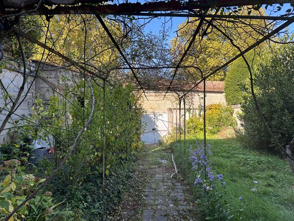 Maison / Immeuble Rare sur Rochefort 8 pièce(s)