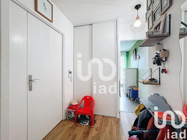 Apartment for sale 3 rooms 60 m² Villecresnes