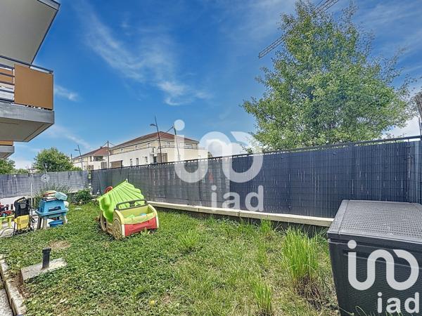 Apartment for sale 3 rooms 60 m² Villecresnes