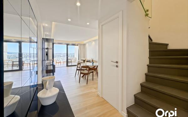 Appartement à vendre    3 pièces • 71,92 m2 Cogolin