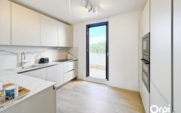 Appartement à vendre    3 pièces • 71,92 m2 Cogolin